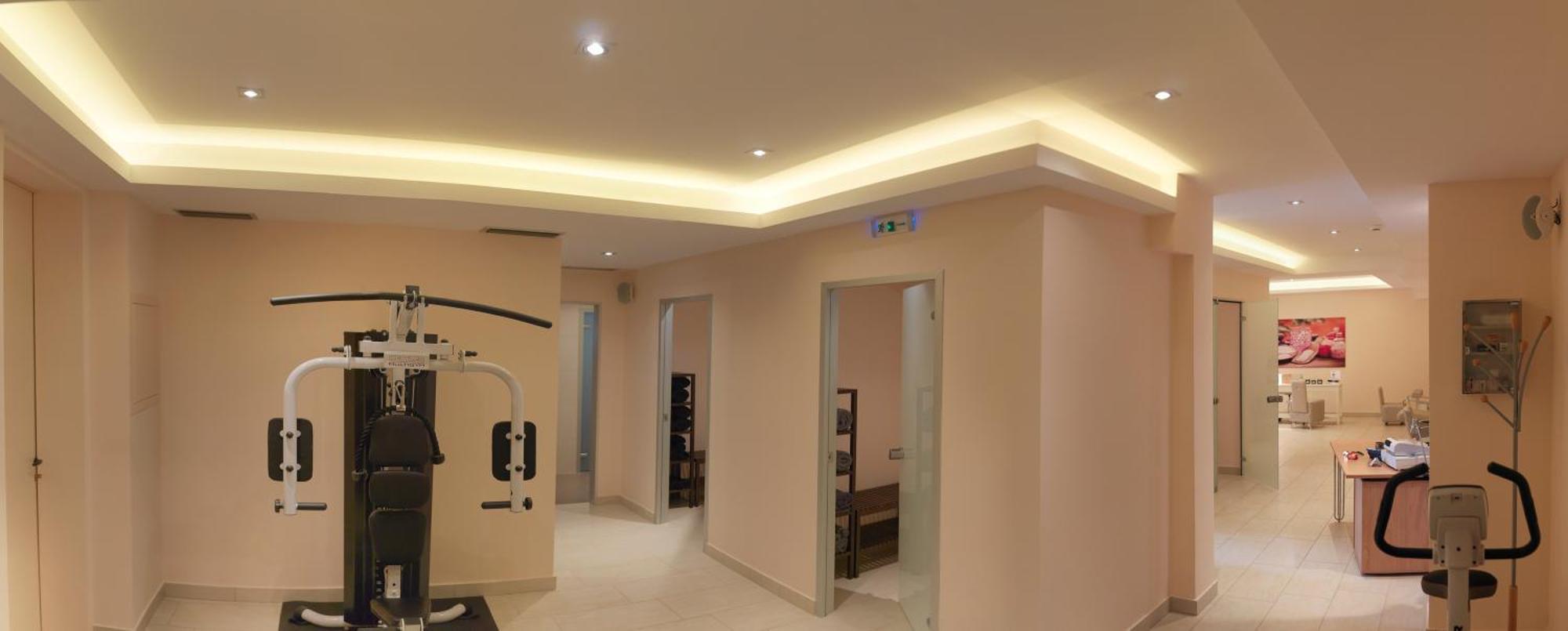 Hondos Classic Hotel & Spa Nestani Екстериор снимка